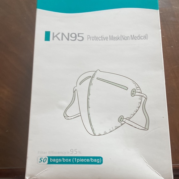 KN 95 protective mask (non medical) - Picture 2 of 5